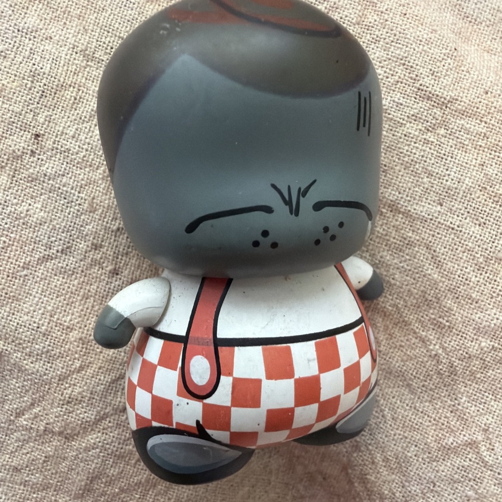 SKET ONE CIBOYS Poka KIDROBOT X RED MAGIC Vinyl Figure Big Boy Burger